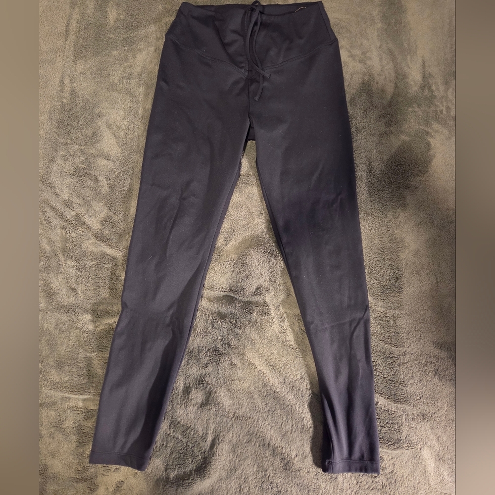 PINK Black High-Waisted Leggings